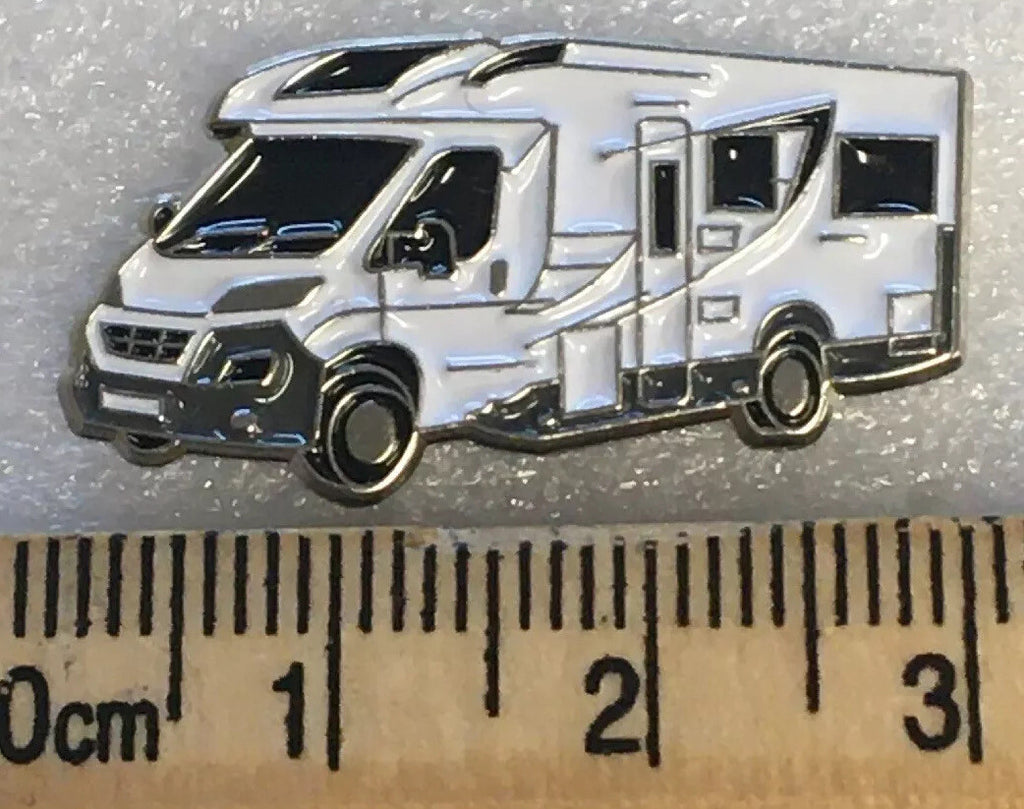 Camper, Motorhome, Motor caravan Pin Badge NOT VW!!1