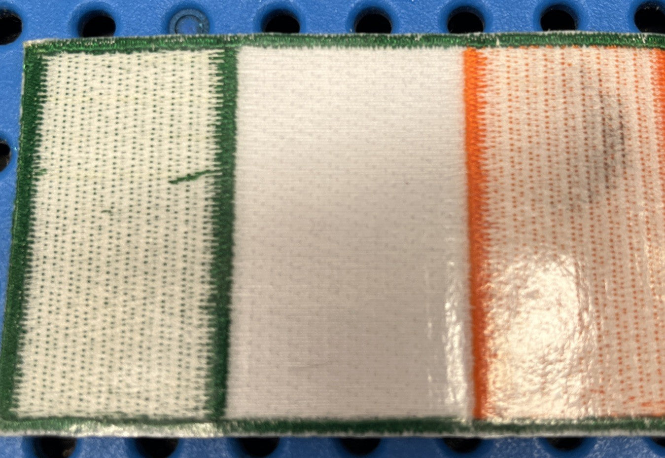 FLAG OF IRELAND IRON ON / SEW ON EMBROIDERED PATCH - NEW1