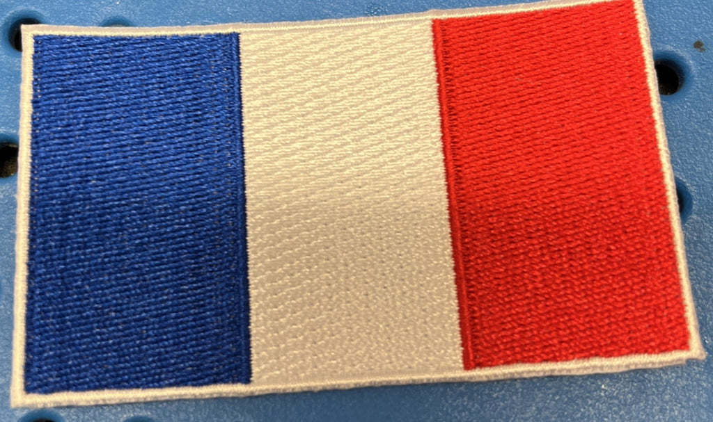 FLAG OF FRANCE IRON ON / SEW ON EMBROIDERED PATCH - NEW0