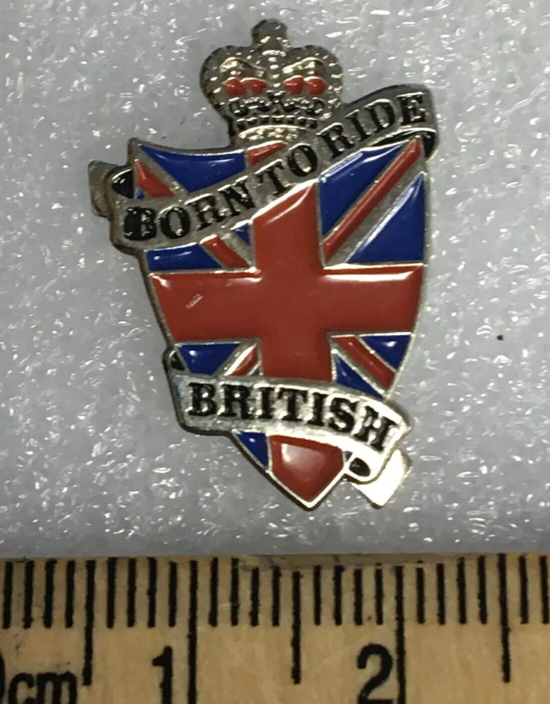 New Biker pin badge Born to ride British1