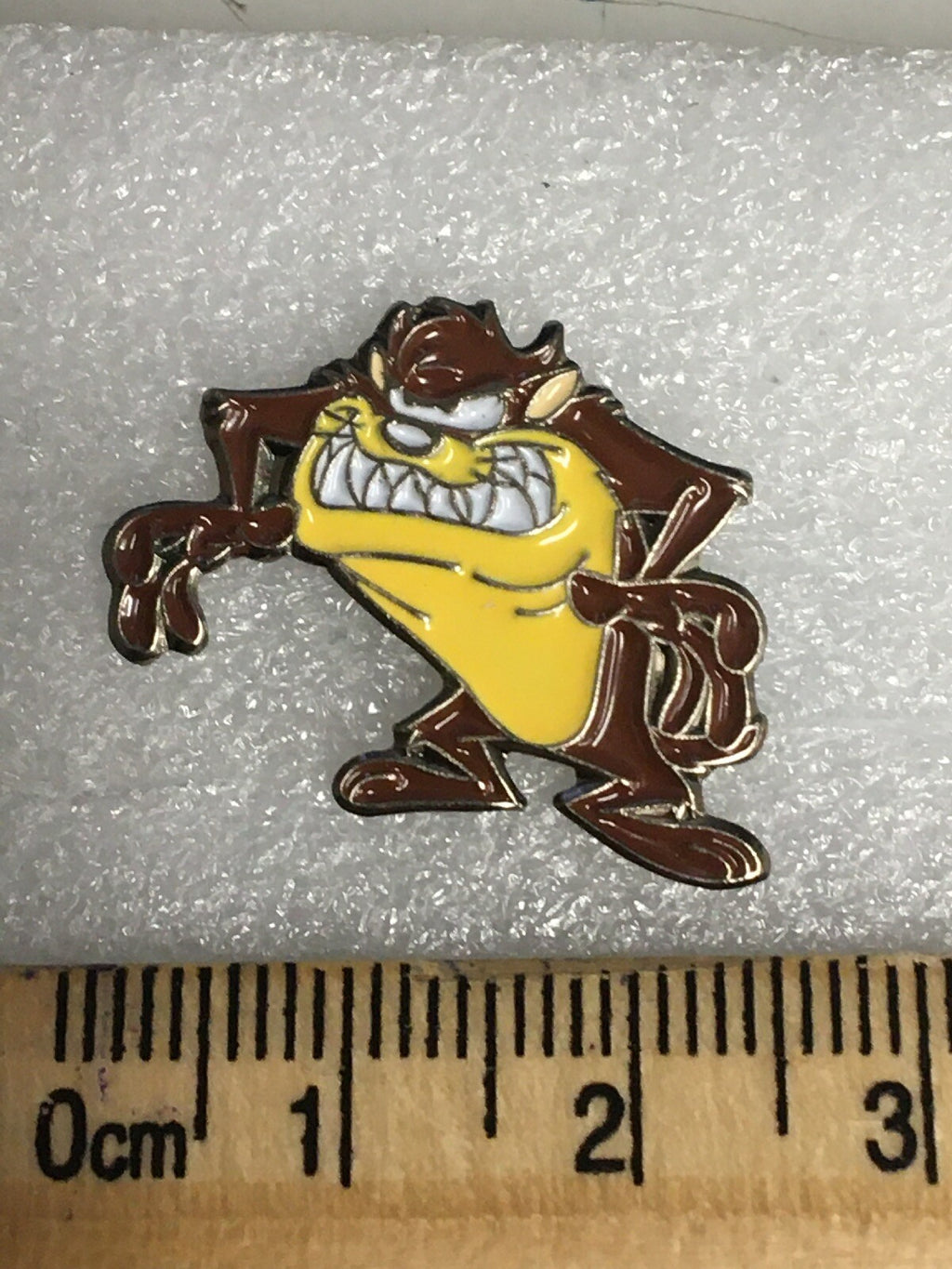 Tasmanian Devil pin badge1