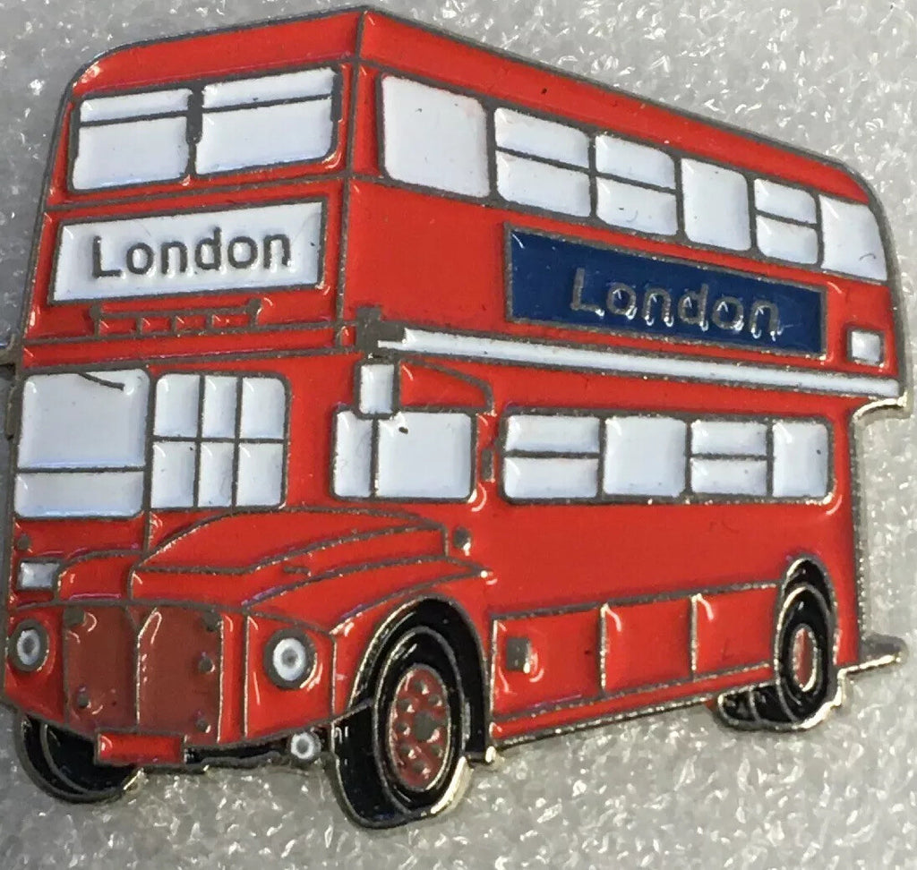 RM (Routemaster) Bus in London Transport Livery LONDON Pin Badge NEW0