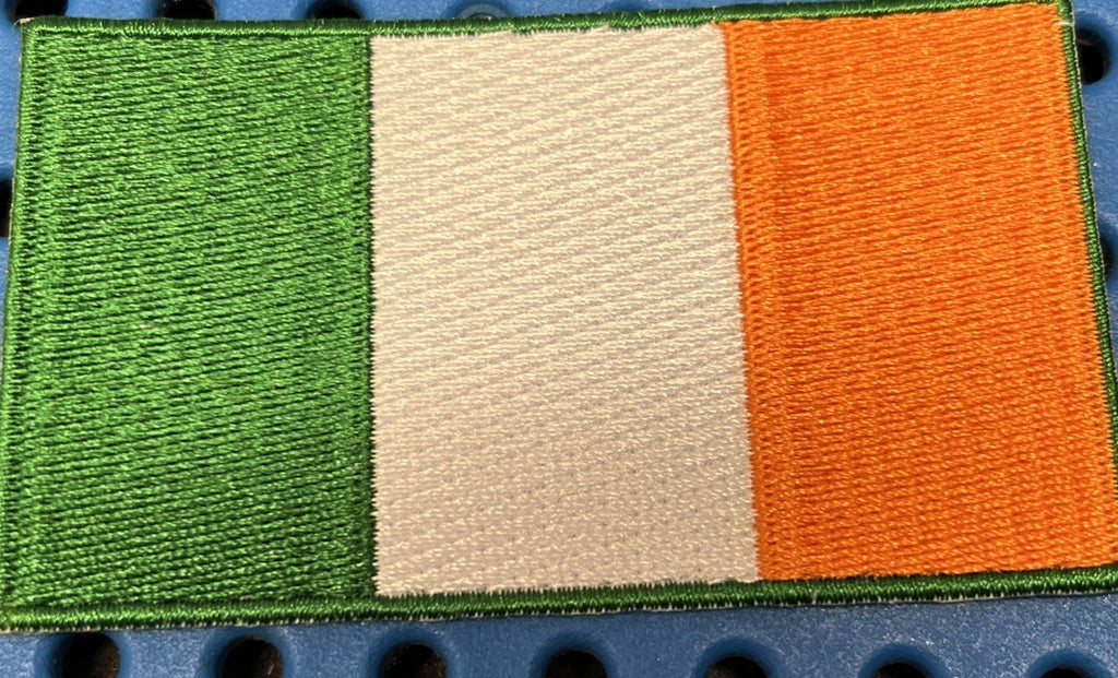 FLAG OF IRELAND IRON ON / SEW ON EMBROIDERED PATCH - NEW0