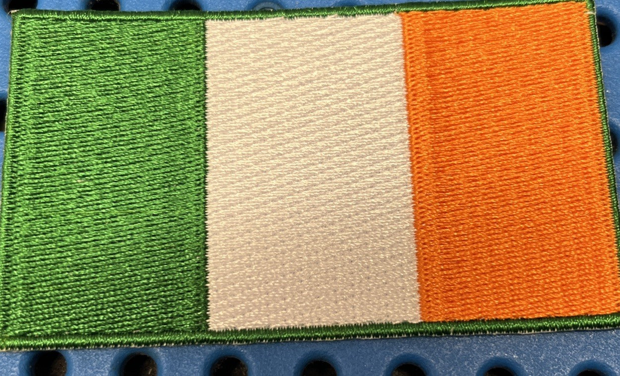 FLAG OF IRELAND IRON ON / SEW ON EMBROIDERED PATCH - NEW0