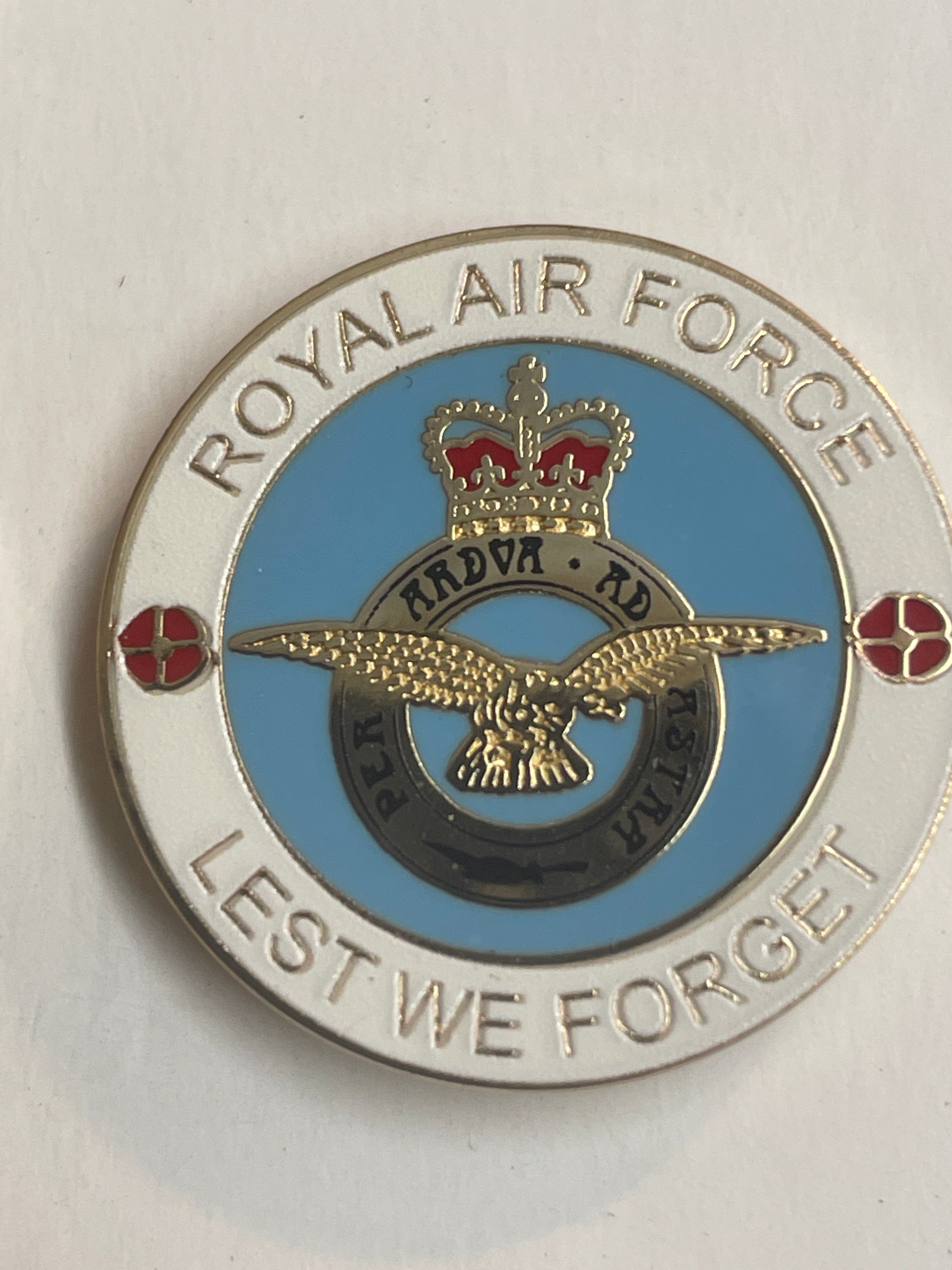 ROYAL AIR FORCE Lest We Forget Hard Enamel Pin Badge