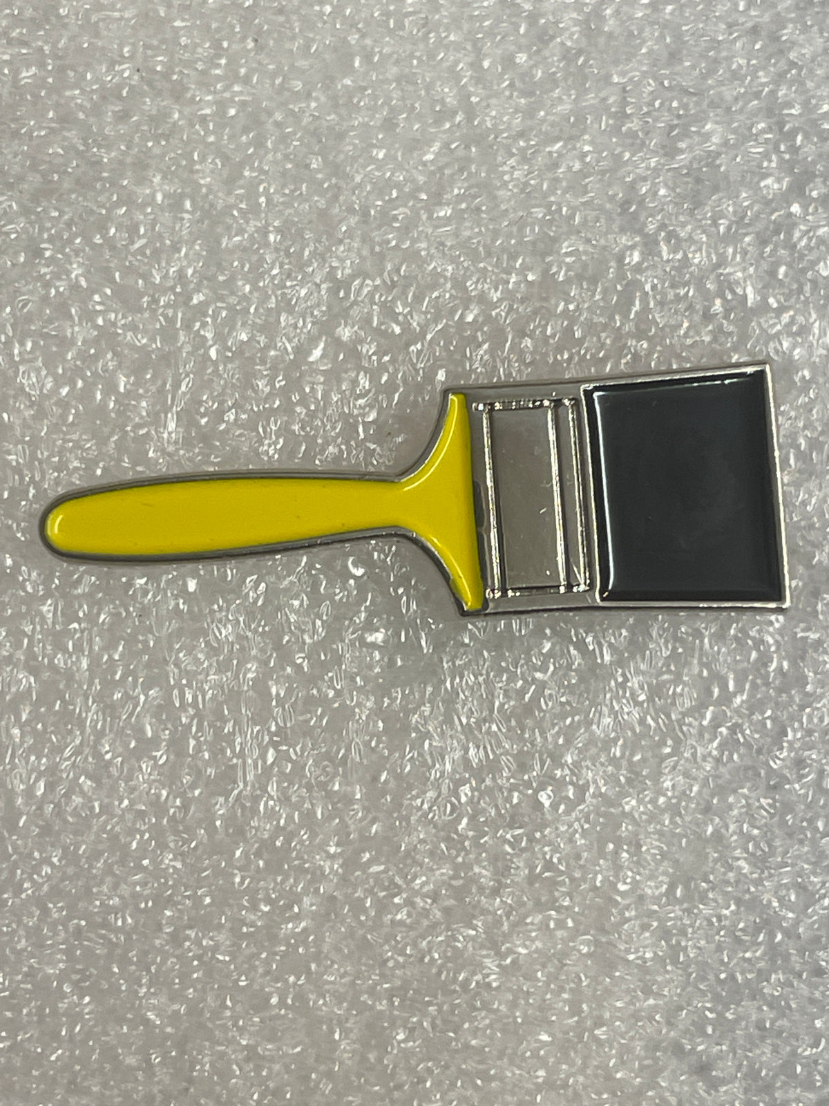 PAINT BRUSH TOOL ENAMEL PIN BADGE - NEW