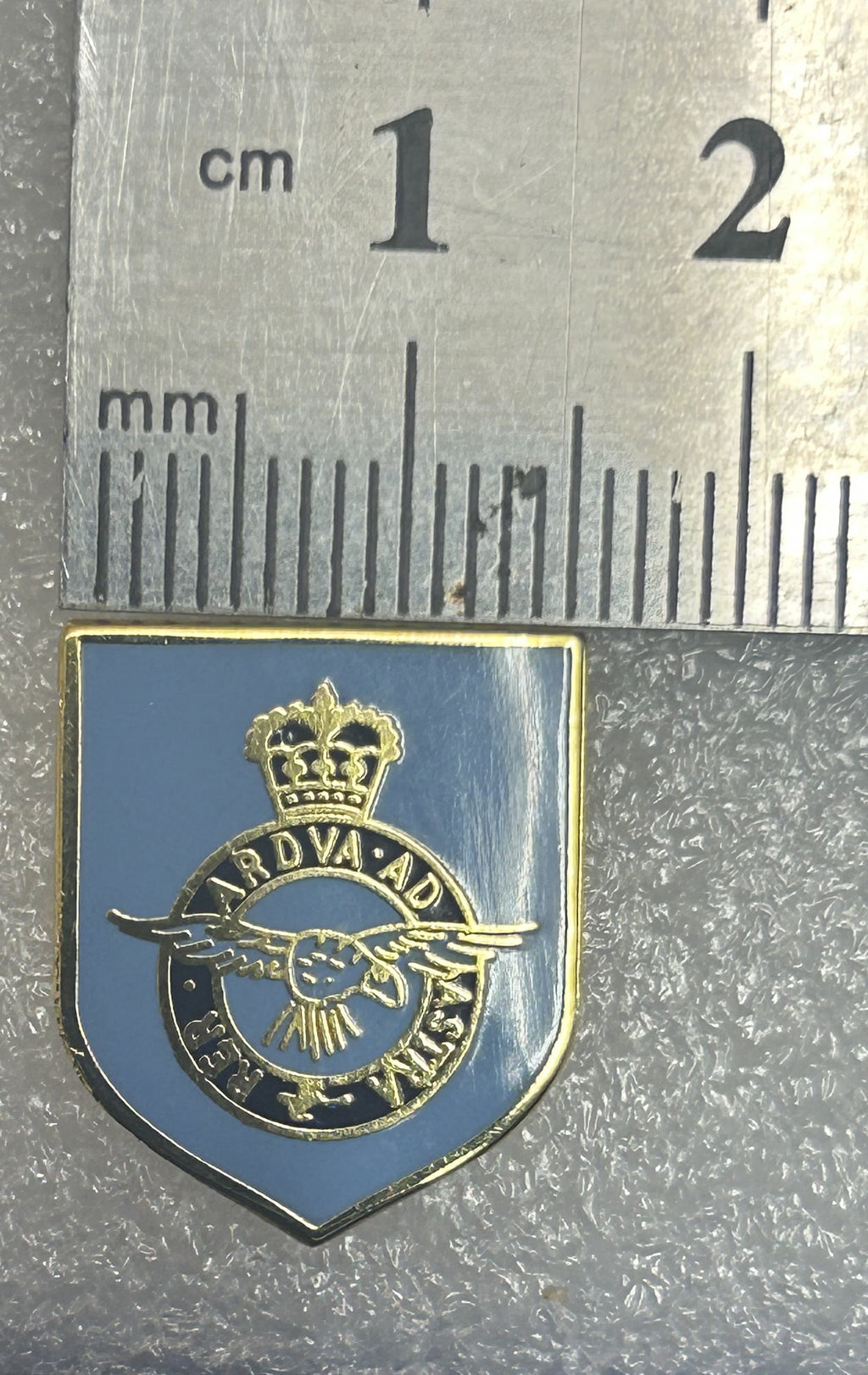 Royal Air Force RAF Crest Shield Hard Enamel Pin Badge